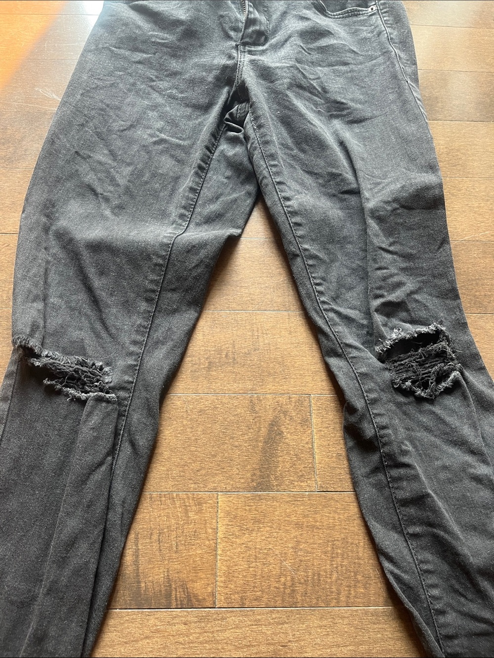 Garage Mid Rise Black Ripped Skinny Jeans - Picture 11 of 11